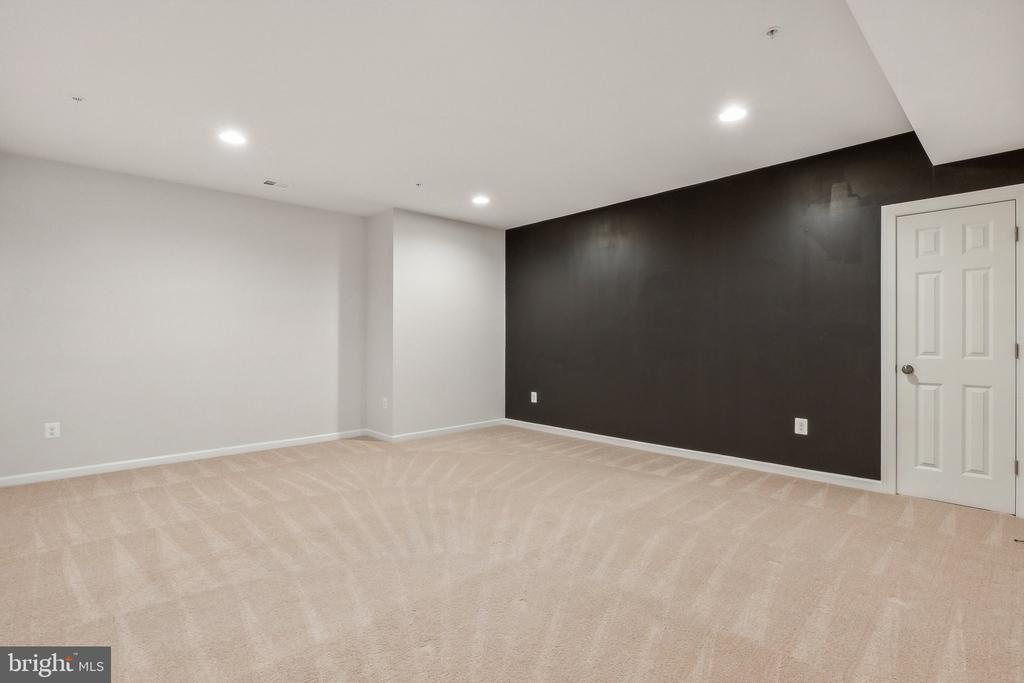 12506 MADISON PARK COURT