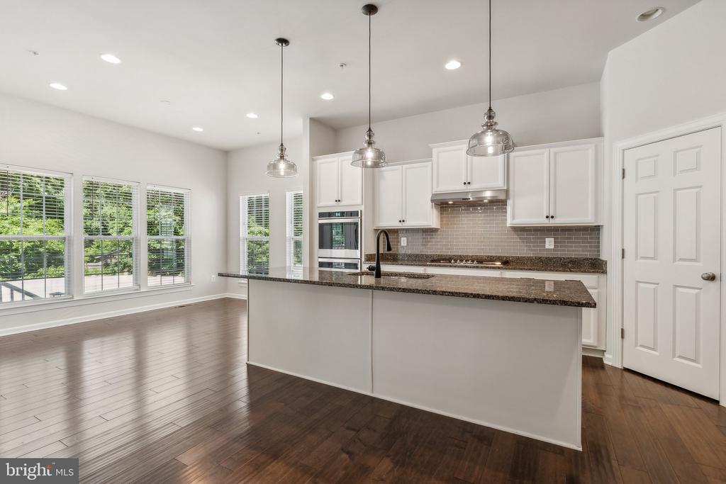12506 MADISON PARK COURT