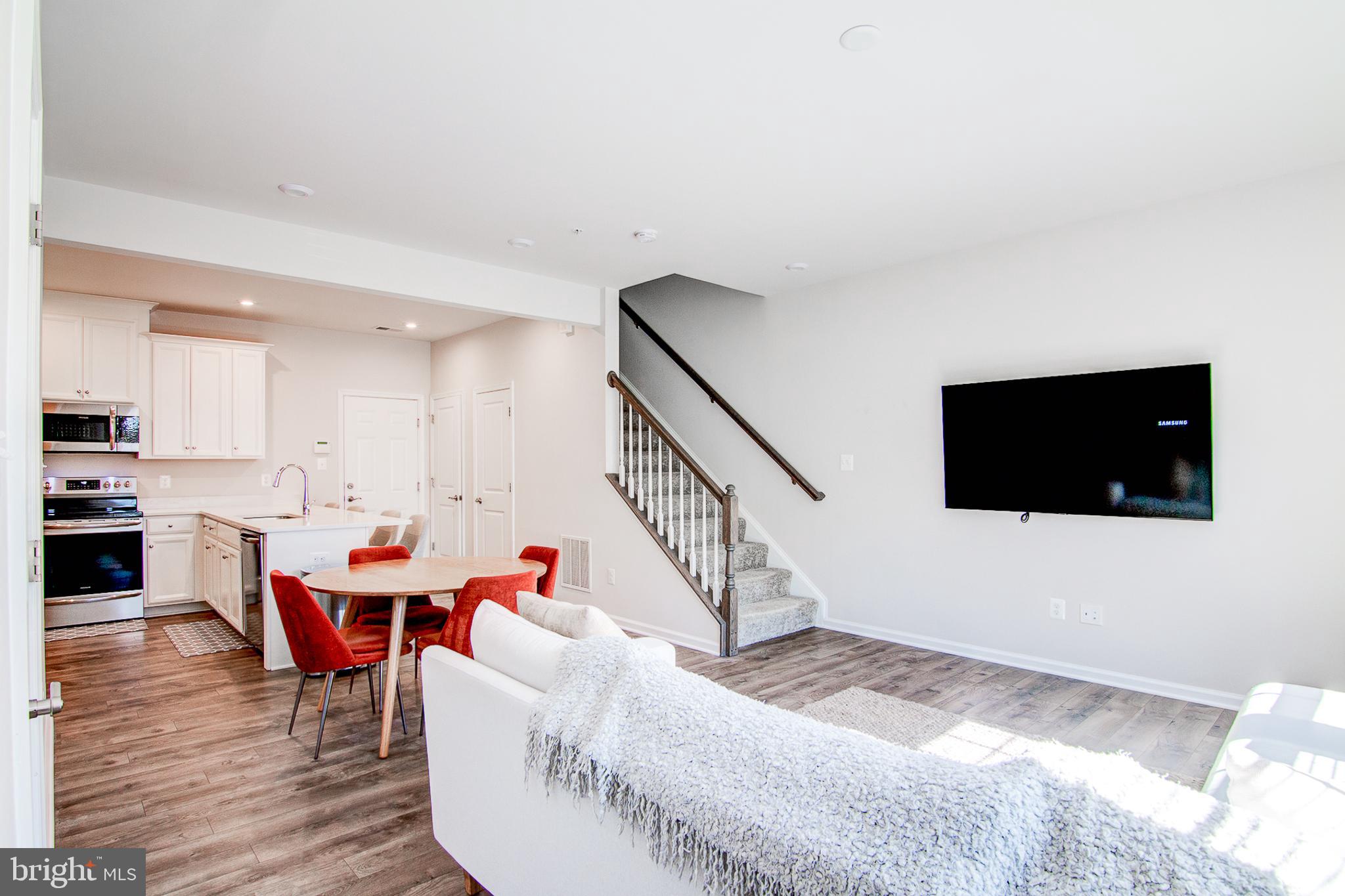 3710 RICHMOND RUN 201