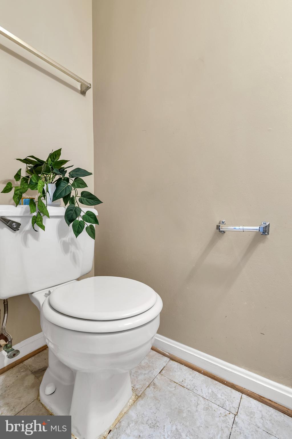 6210 CEDAR POST DRIVE