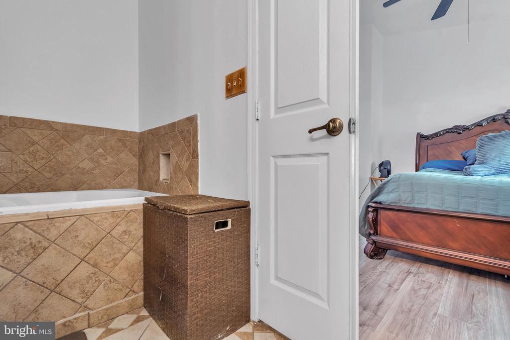 6210 CEDAR POST DRIVE