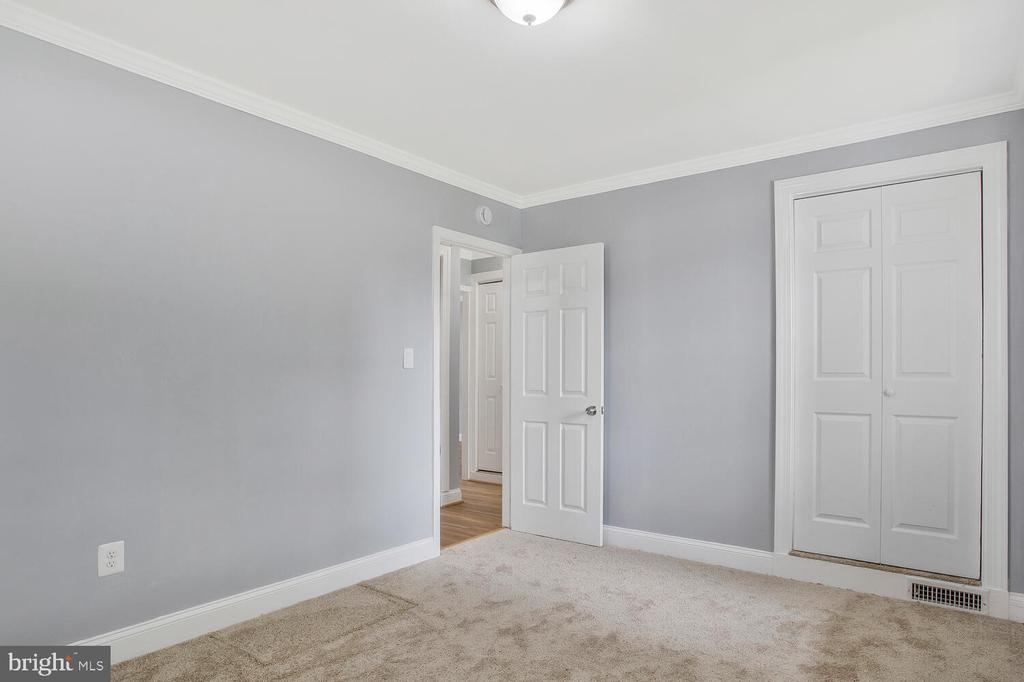 7921 ALLENDALE