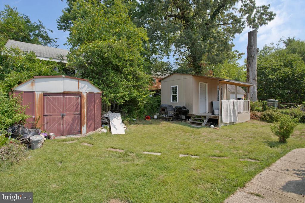 5022 IROQUOIS STREET
