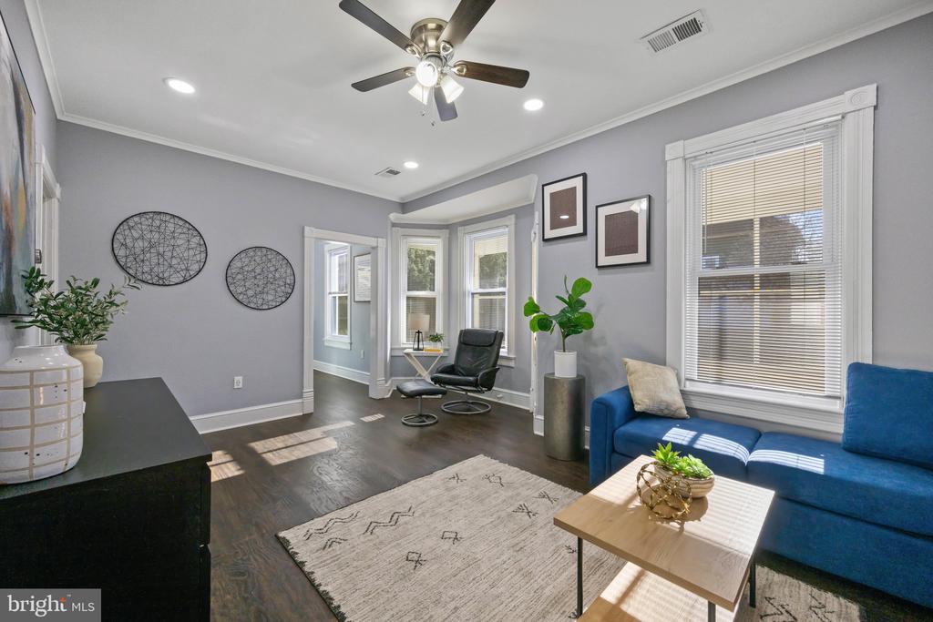 5025 37TH PLACE
