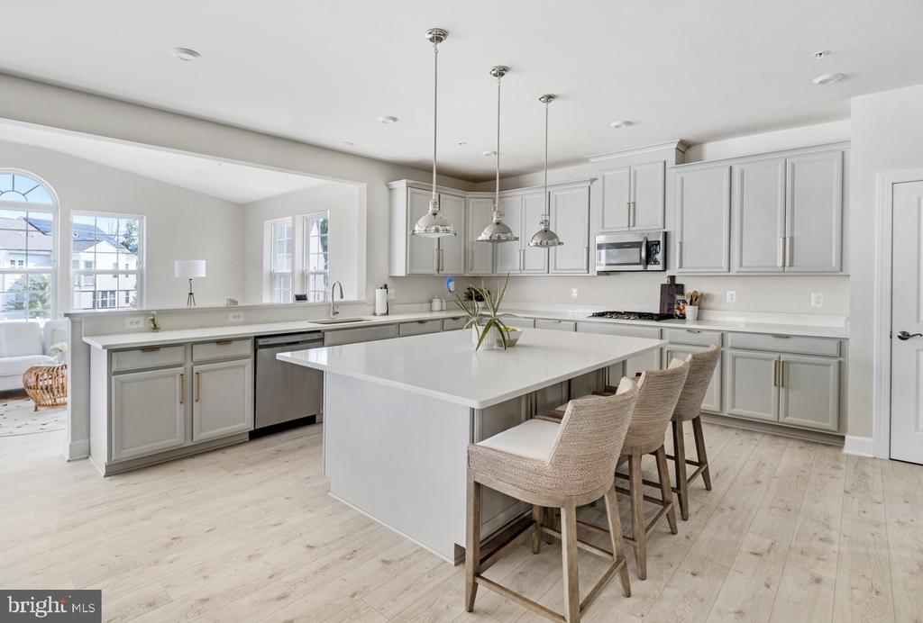 3804 GENTLE BREEZE DRIVE