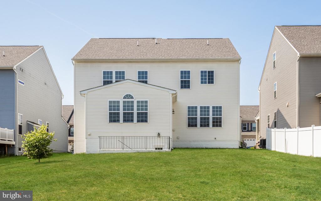 3804 GENTLE BREEZE DRIVE