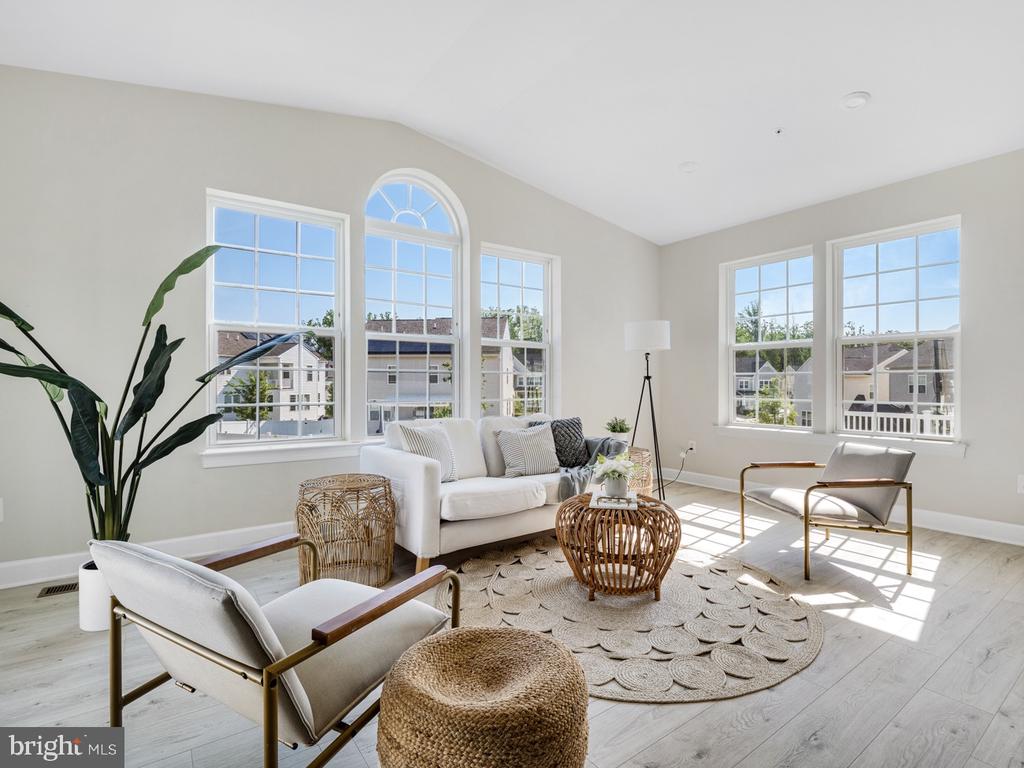3804 GENTLE BREEZE DRIVE