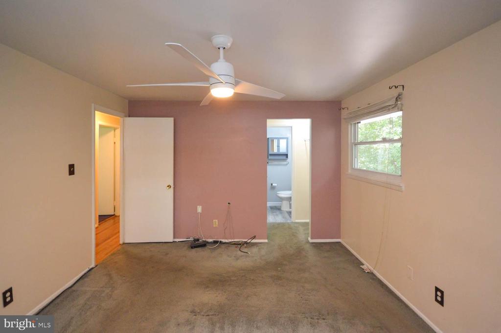 13104 CLARION COURT