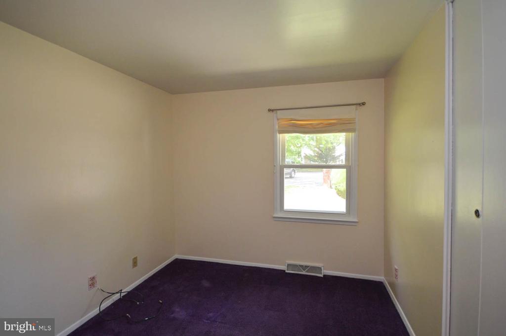 13104 CLARION COURT