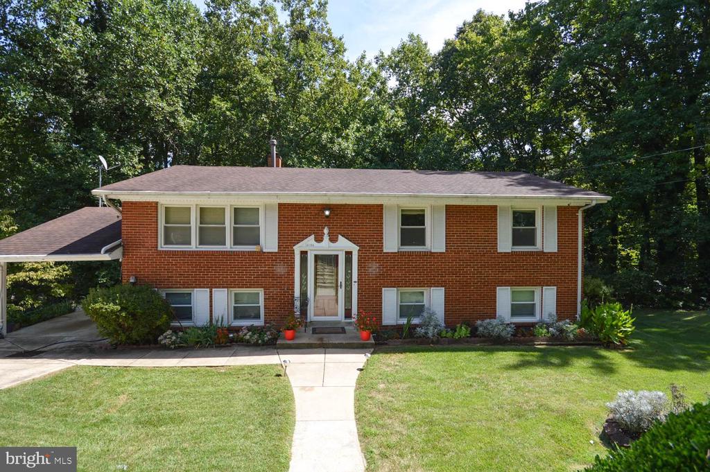 13104 CLARION COURT