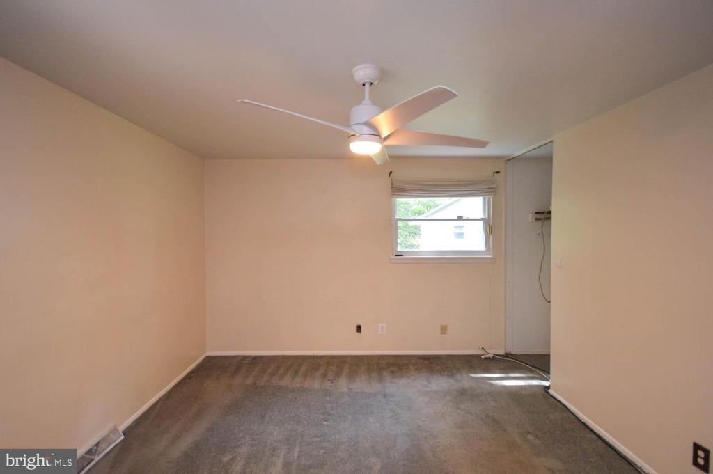 13104 CLARION COURT