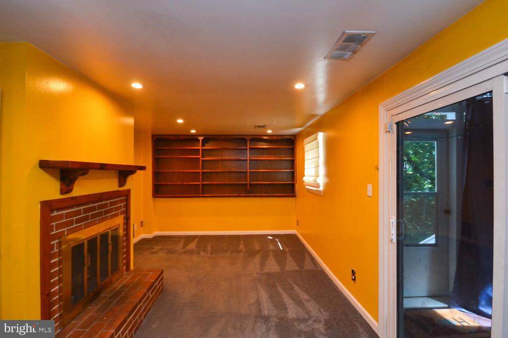 13104 CLARION COURT