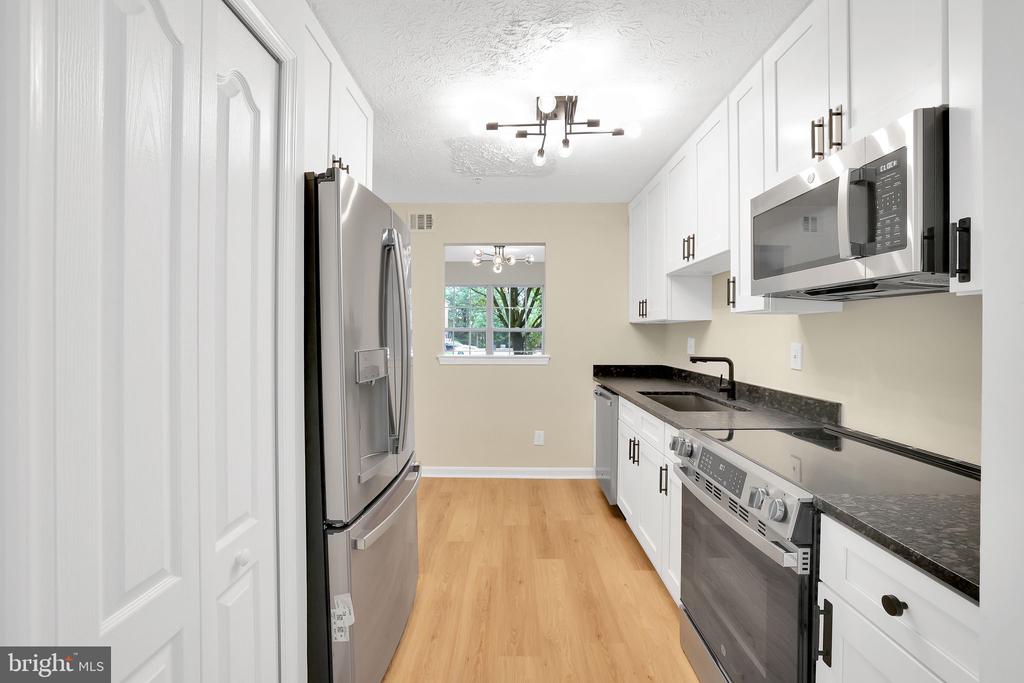 7108 WILDROSE COURT