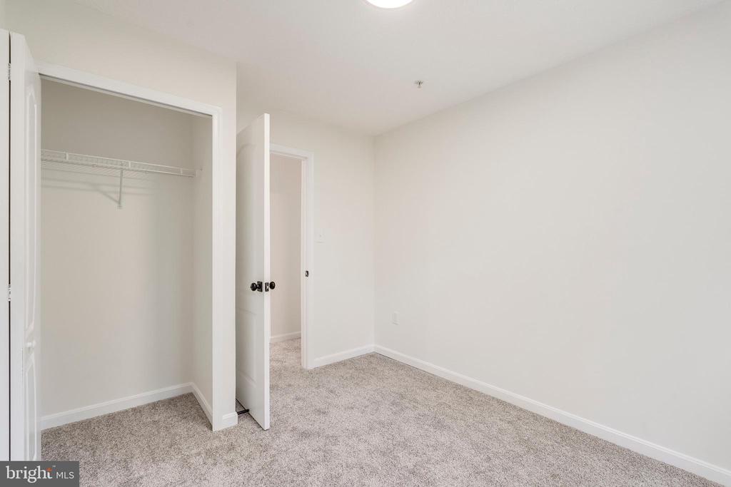 7108 WILDROSE COURT