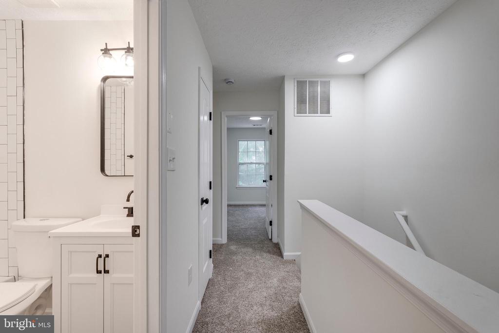 7108 WILDROSE COURT