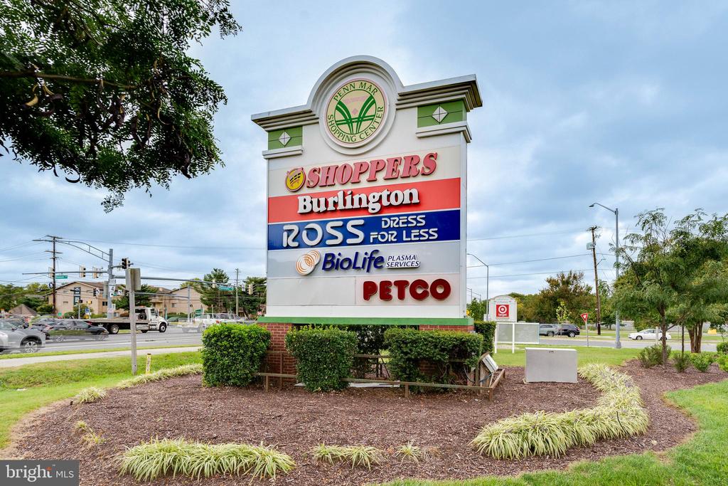 7108 WILDROSE COURT