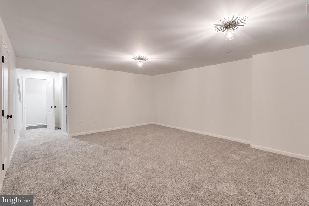 7108 WILDROSE COURT
