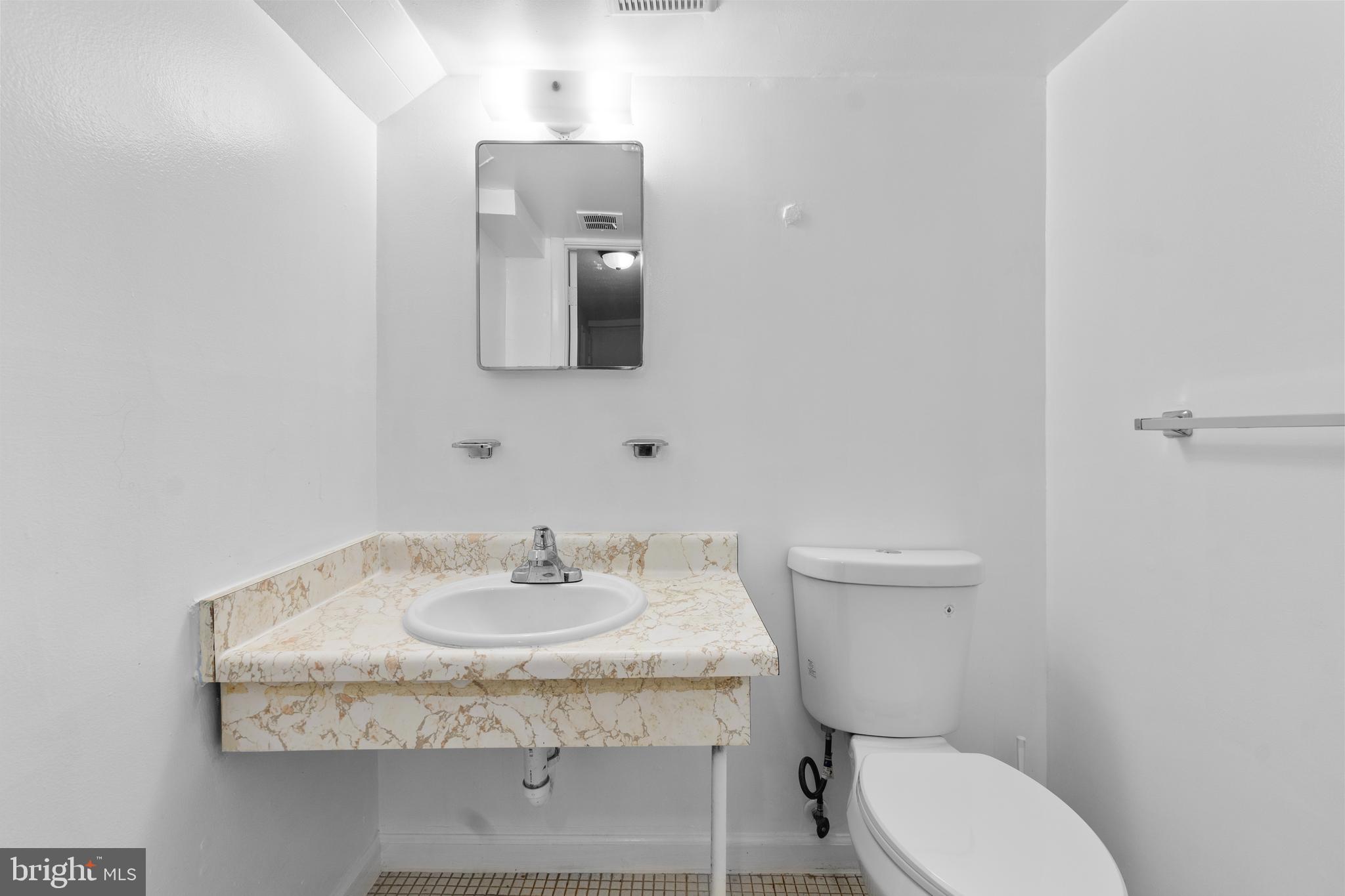 5117 CLACTON AVENUE 74