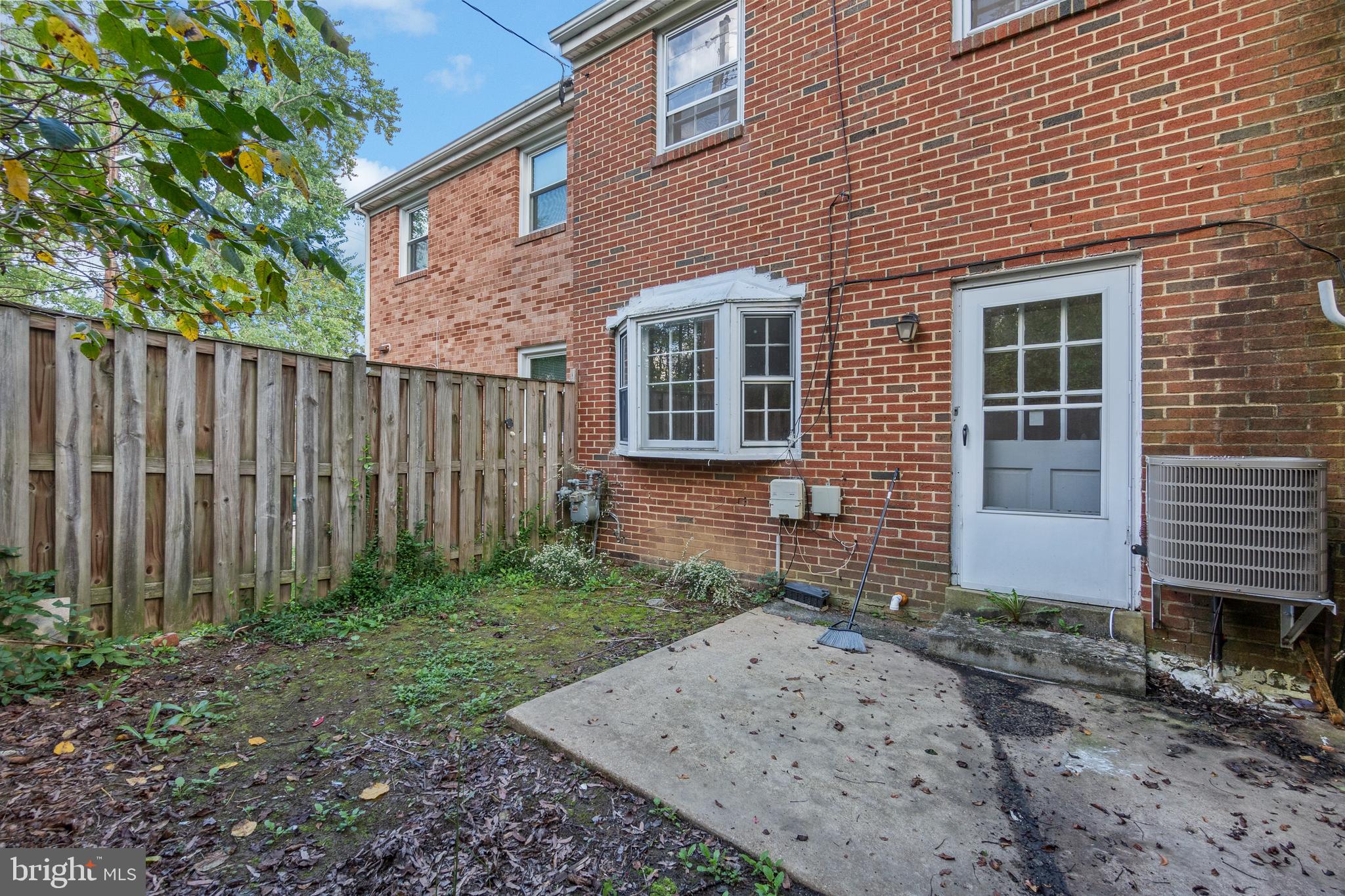 5117 CLACTON AVENUE 74