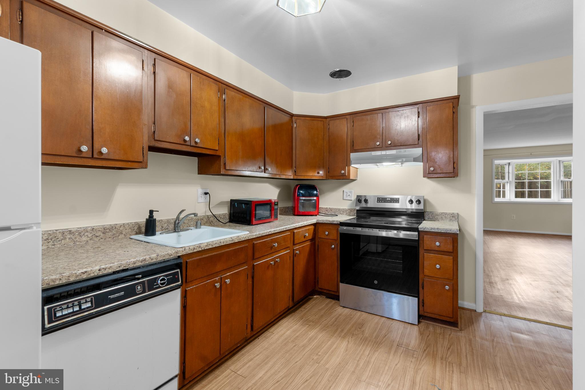 5117 CLACTON AVENUE 74