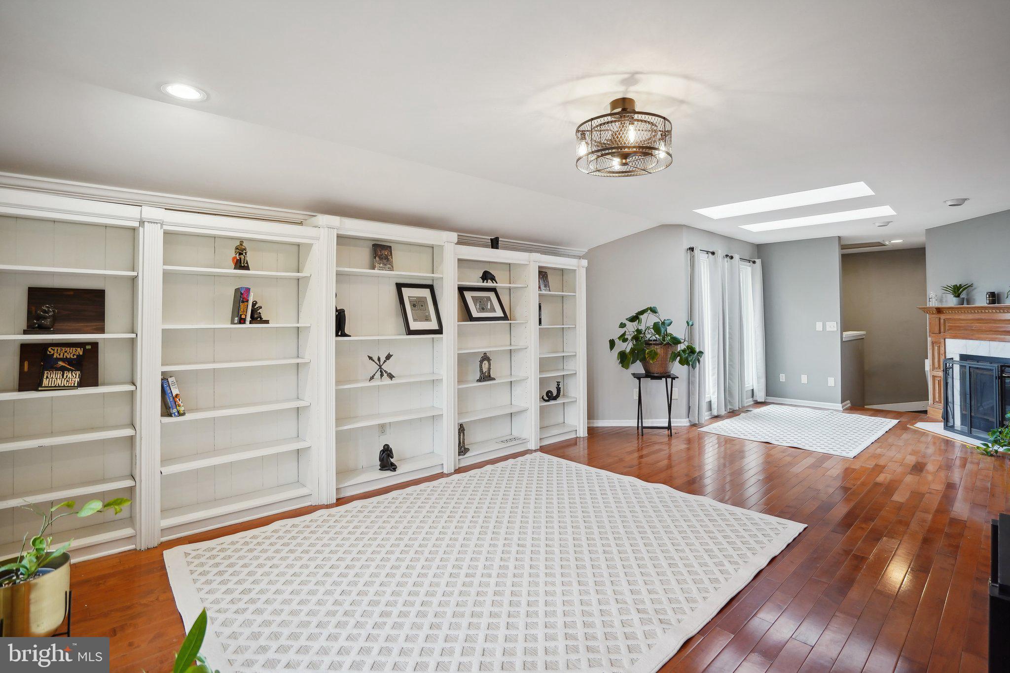 3111 COURTSIDE ROAD