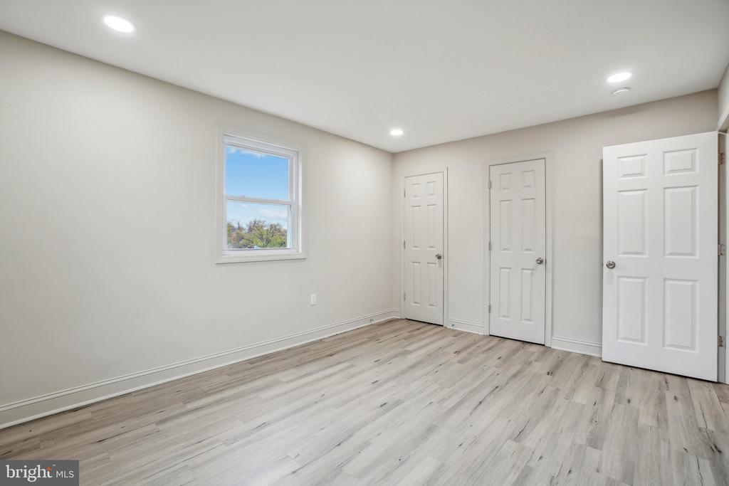 6605 KARLSON COURT