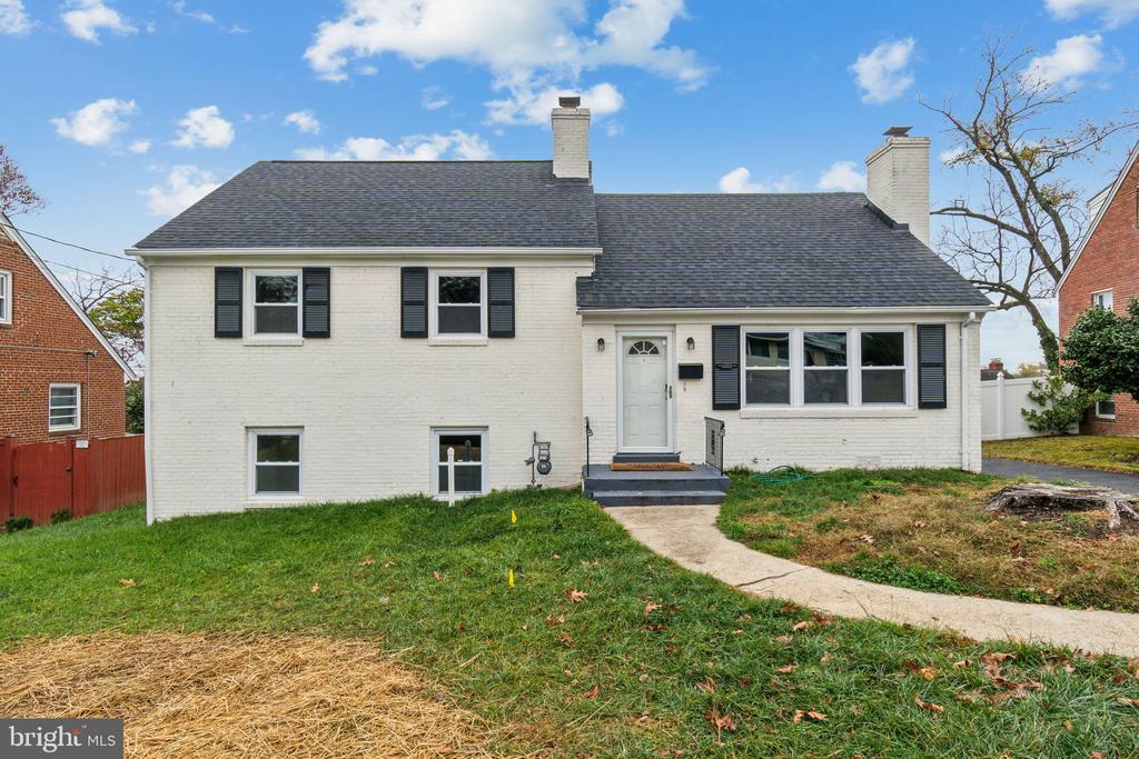 6605 KARLSON COURT