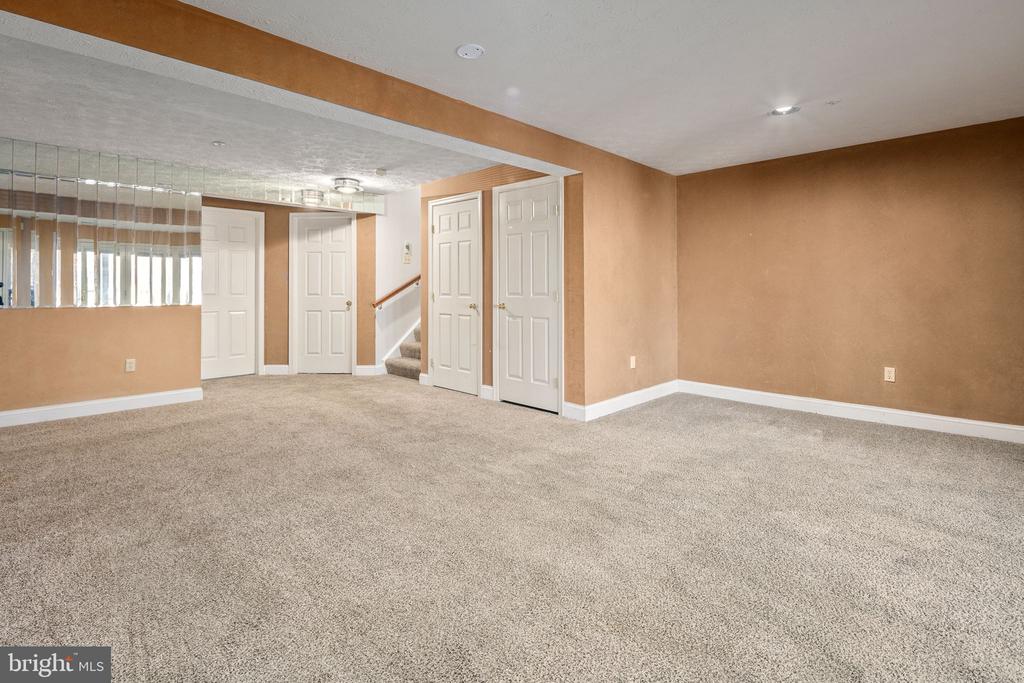 11108 SOUTHLAKES DRIVE