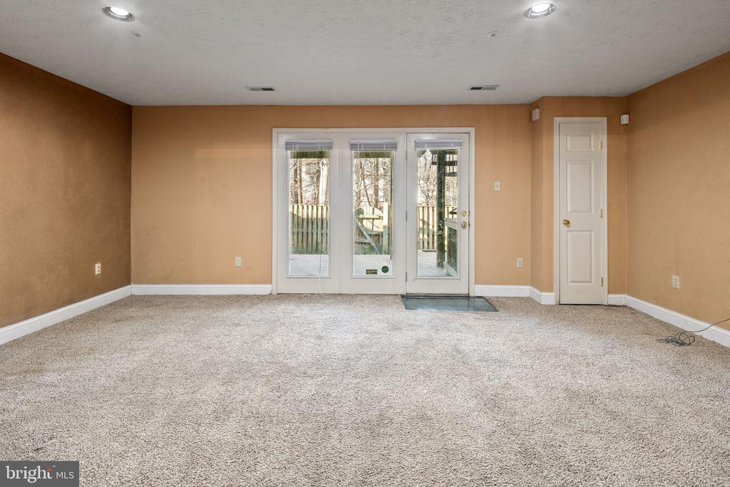11108 SOUTHLAKES DRIVE