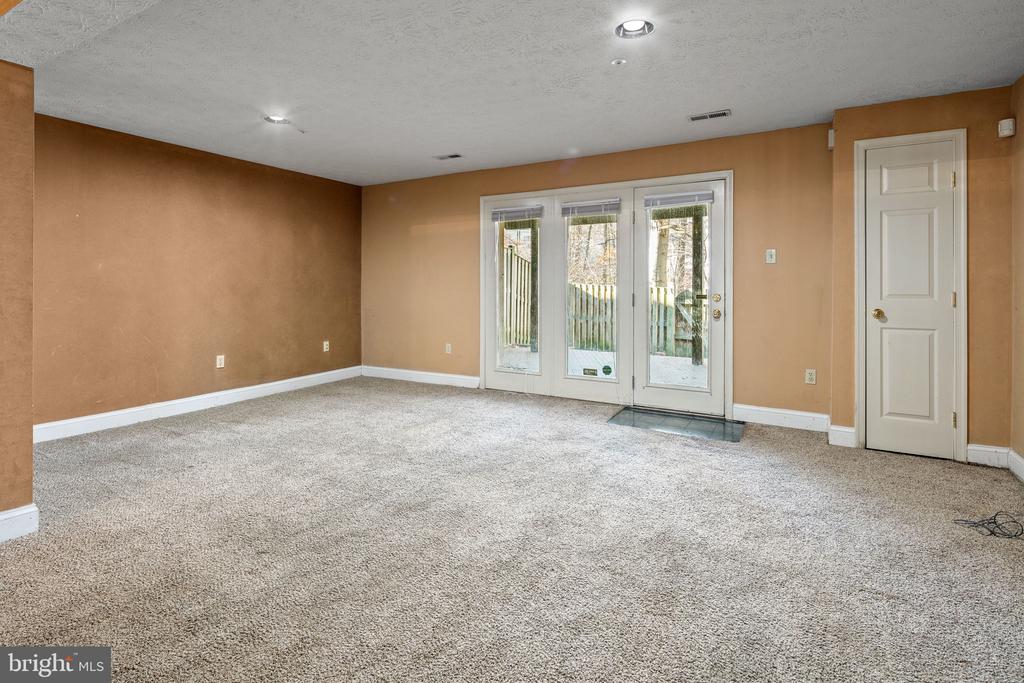 11108 SOUTHLAKES DRIVE