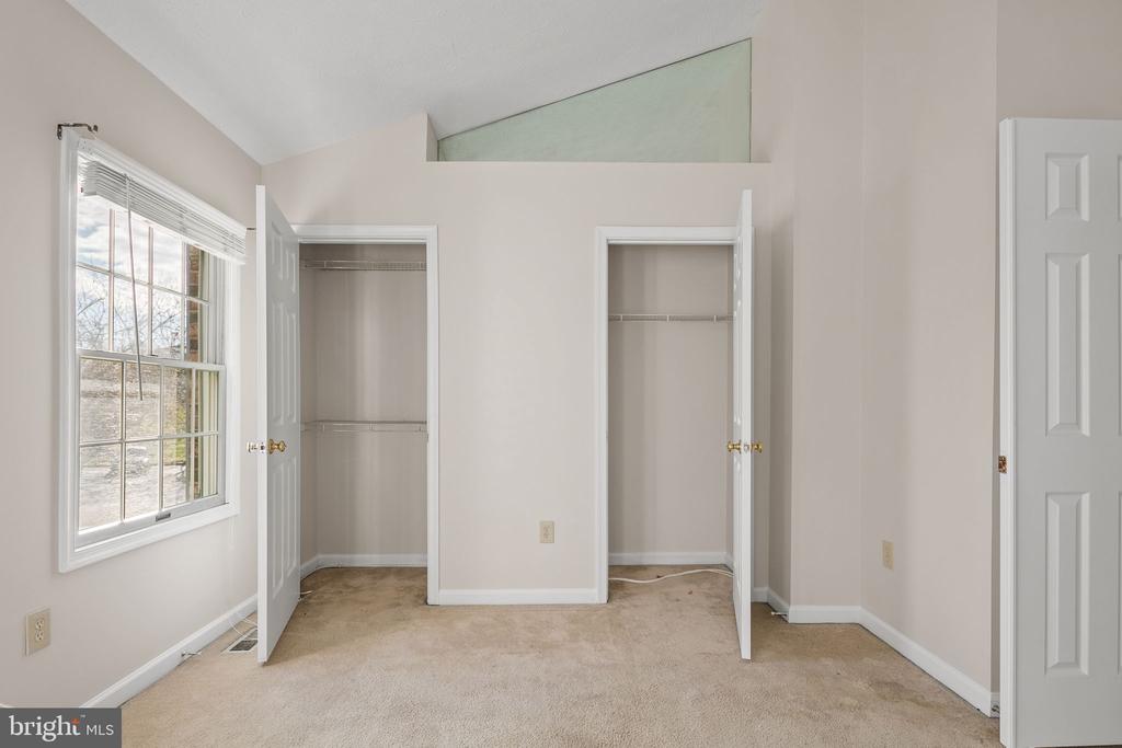11108 SOUTHLAKES DRIVE