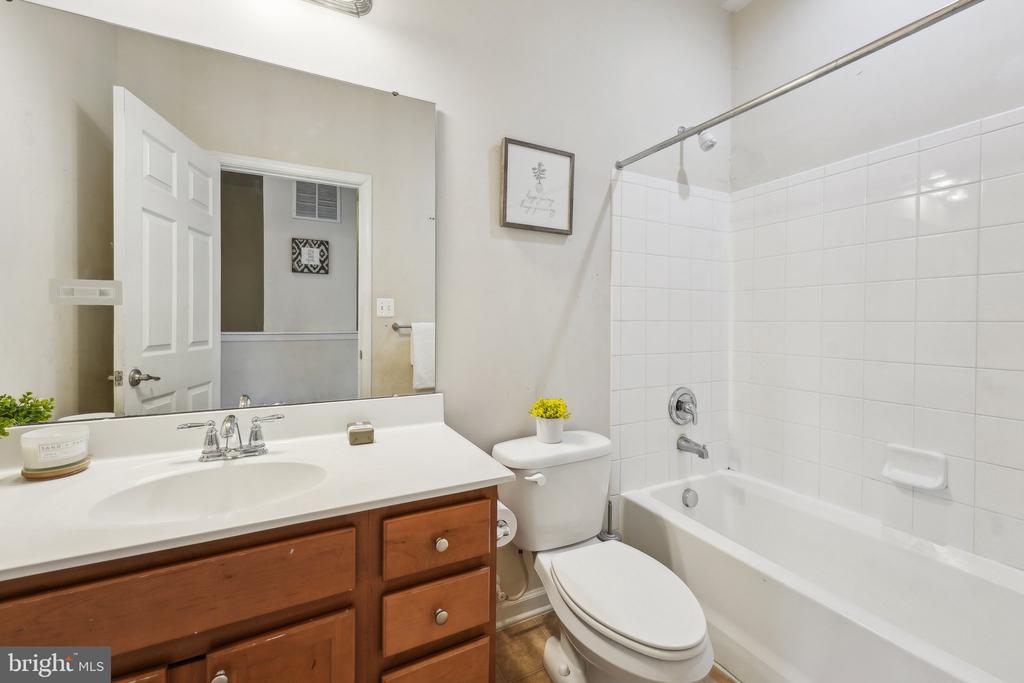6318 SANTO PLACE