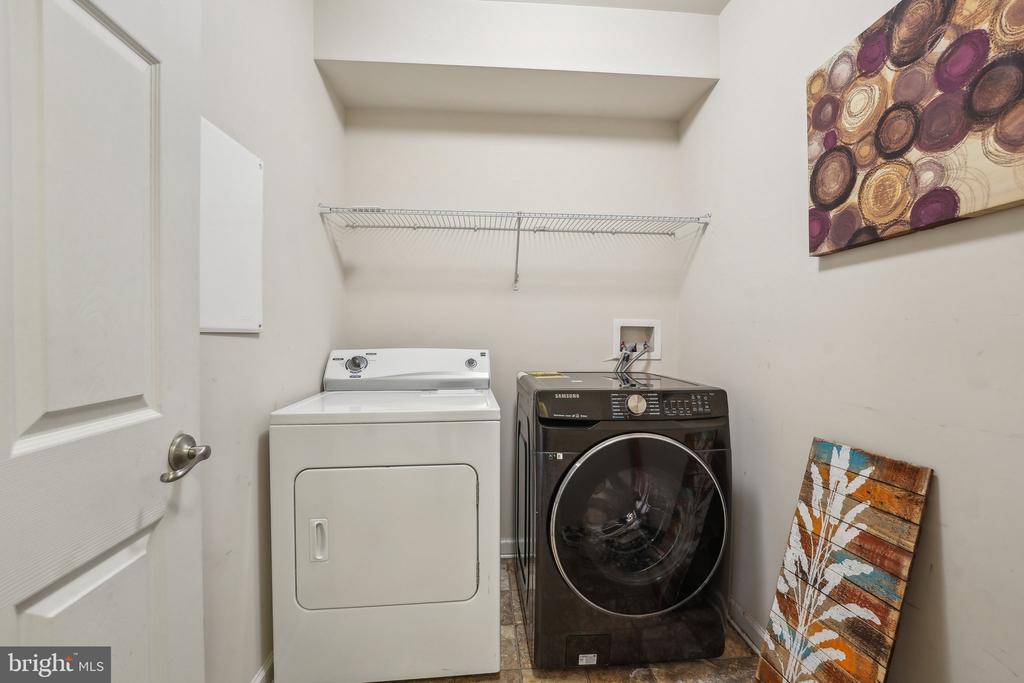 6318 SANTO PLACE