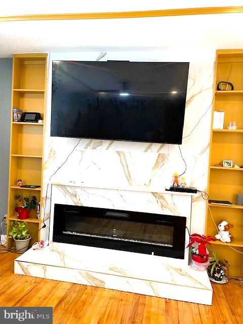 7911 COLONIAL LANE