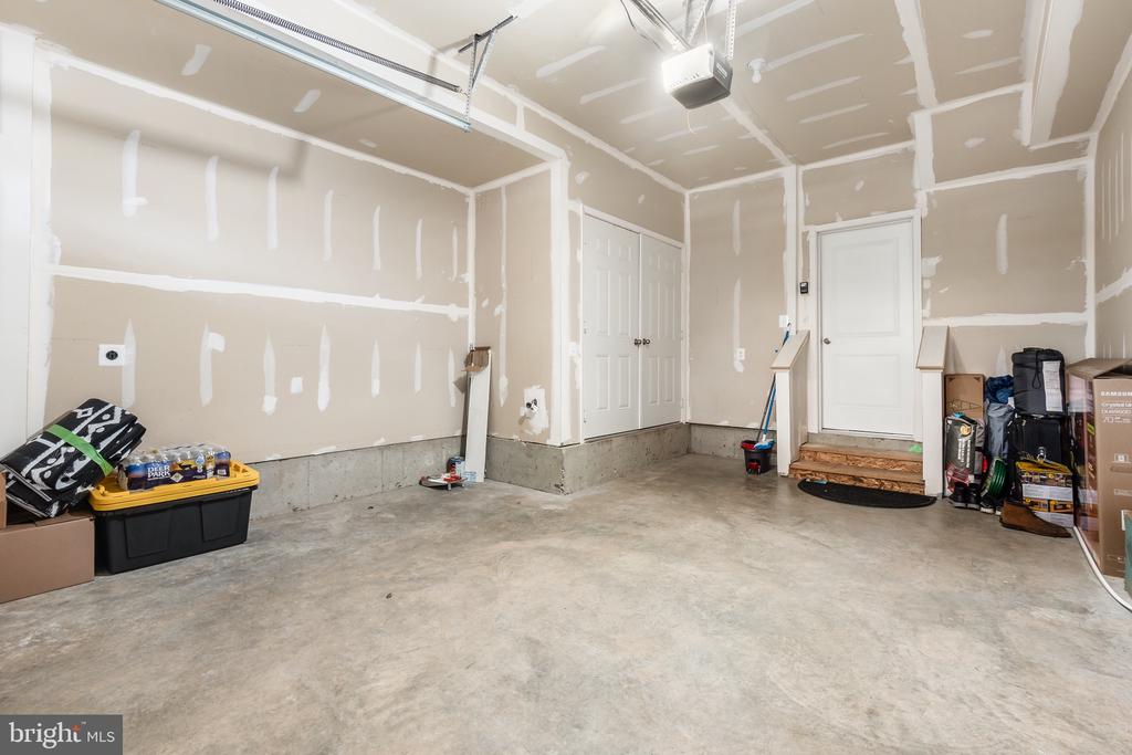 4803 VISTA GREEN LANE