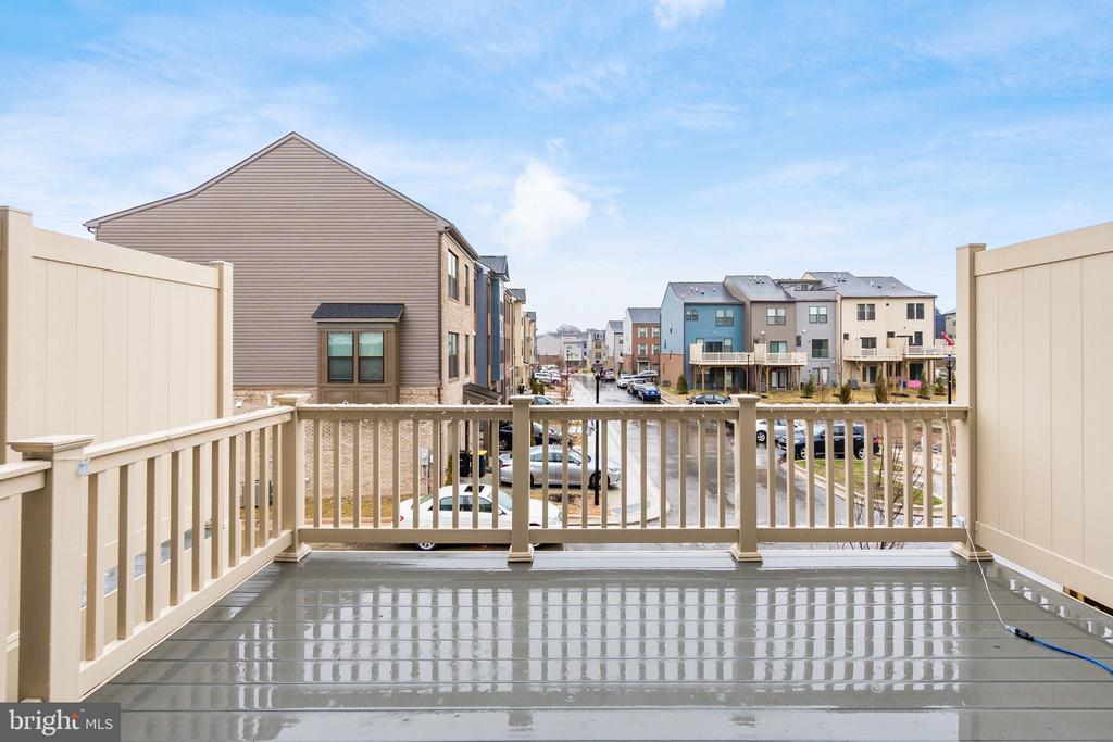 4803 VISTA GREEN LANE