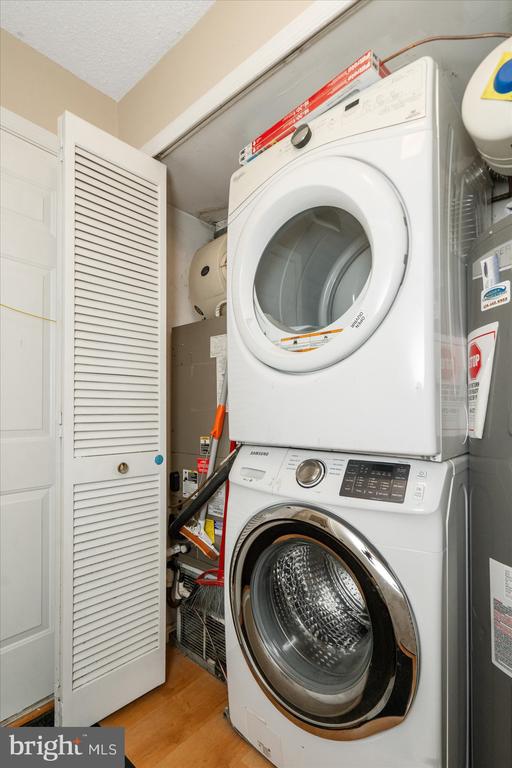 14103 WILLIAM STREET E 15-E