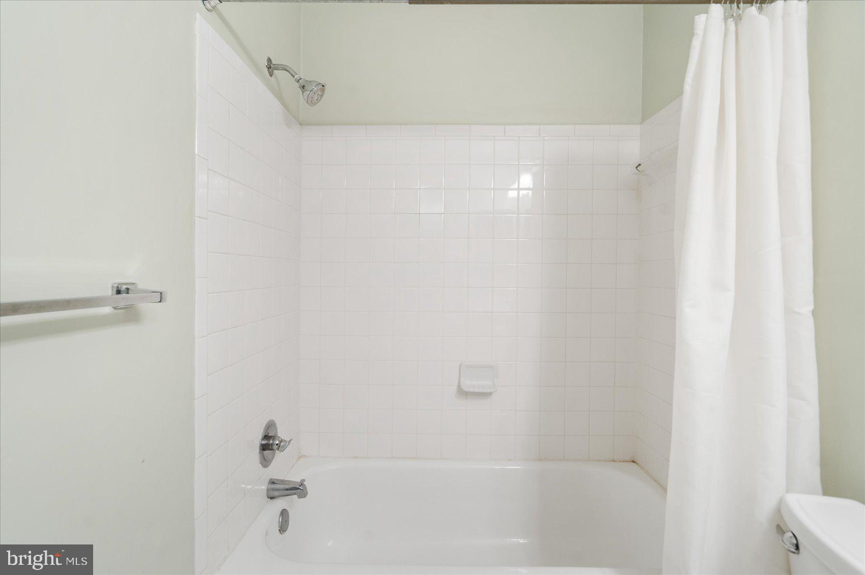 14103 WILLIAM STREET E 15-E