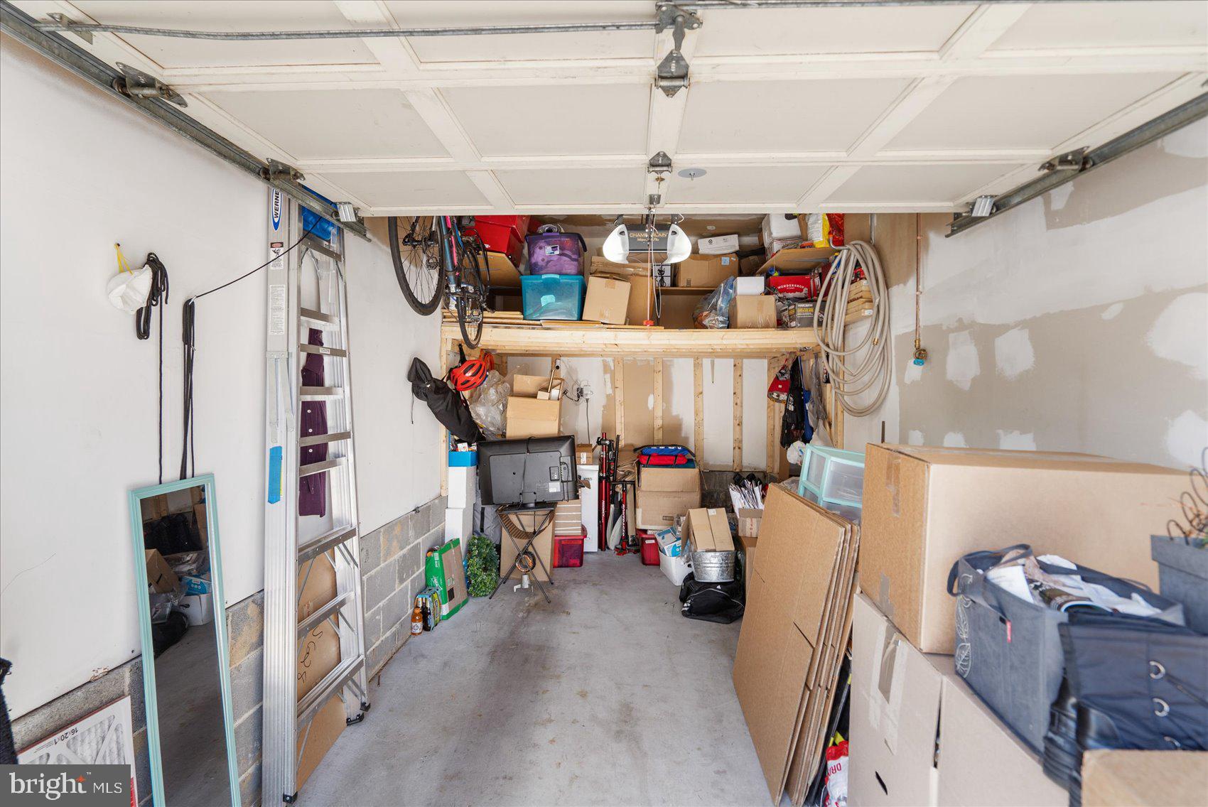 14103 WILLIAM STREET E 15-E
