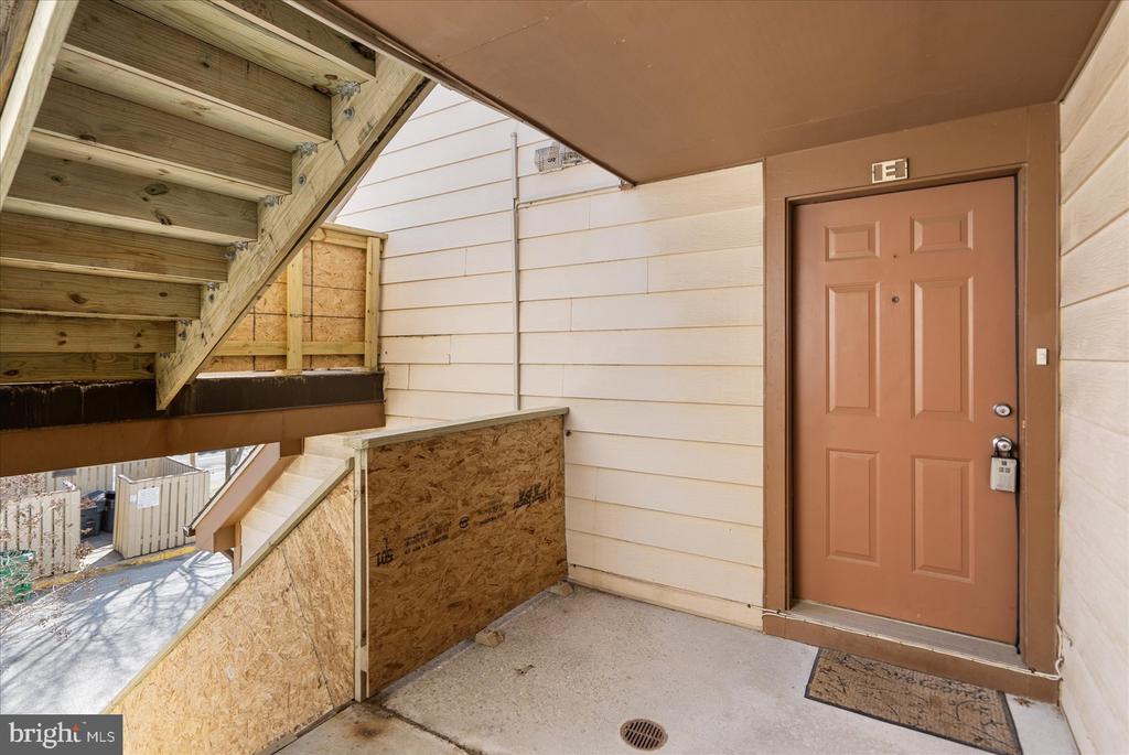 14103 WILLIAM STREET E 15-E