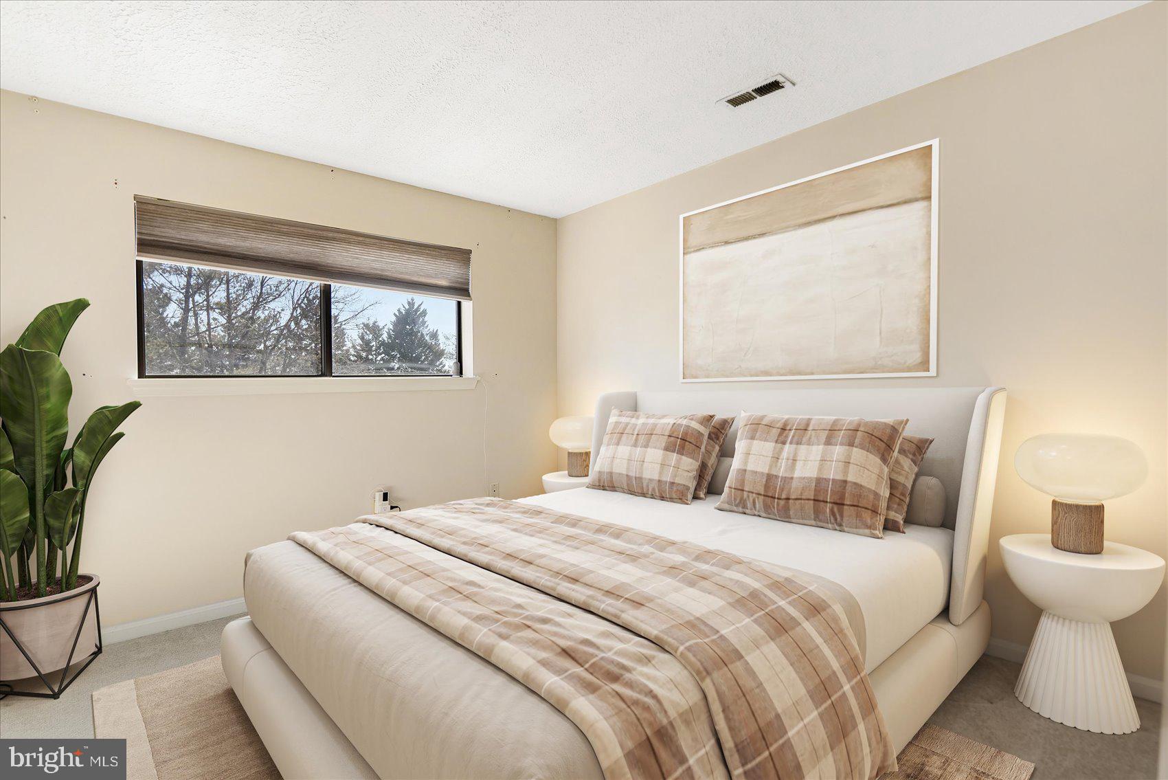 14103 WILLIAM STREET E 15-E