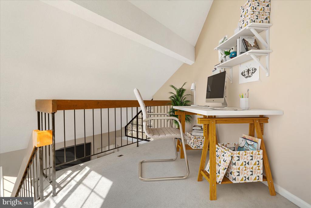 14103 WILLIAM STREET E 15-E
