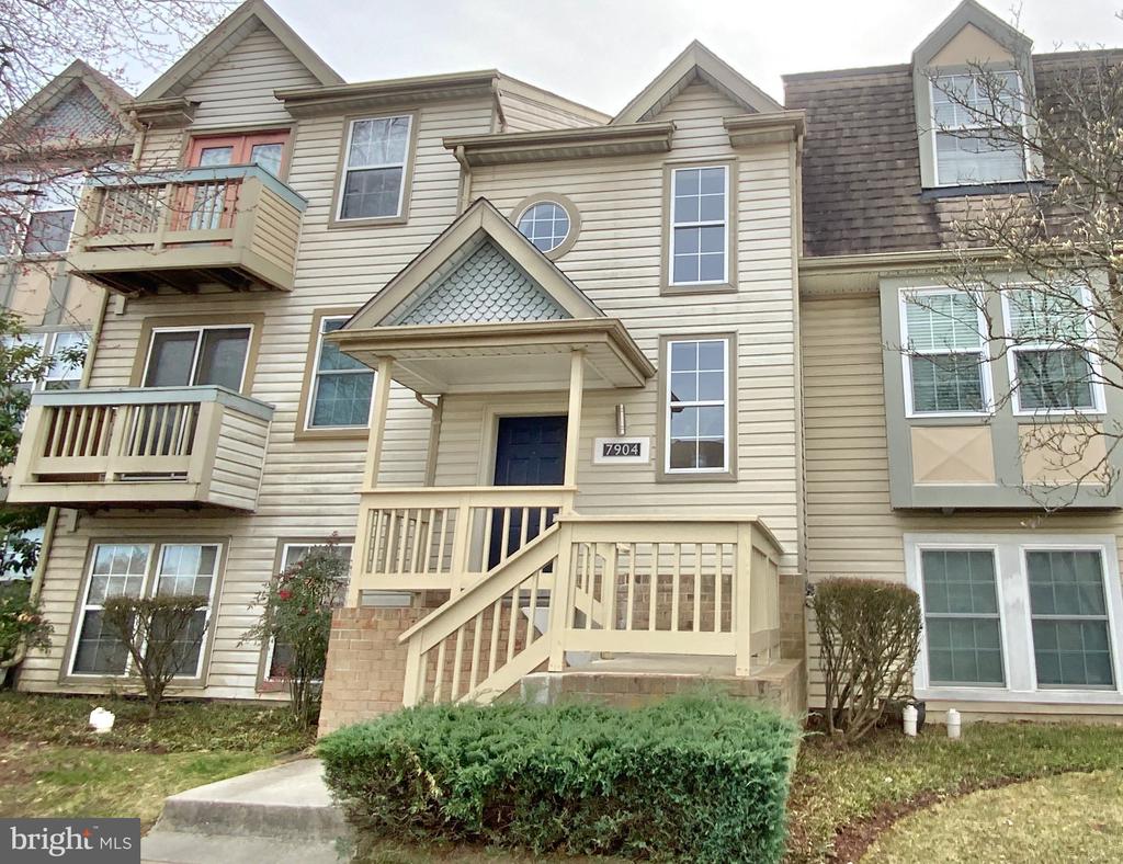 7904 CROWS NEST COURT 12