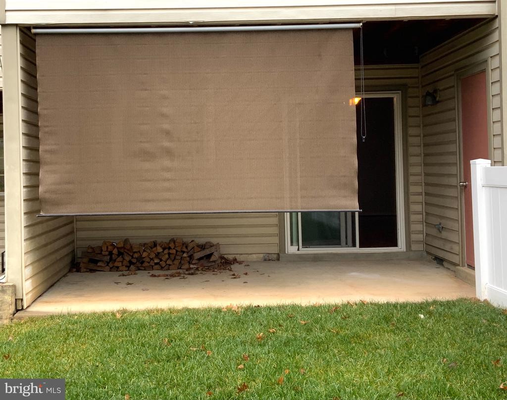 7904 CROWS NEST COURT 12