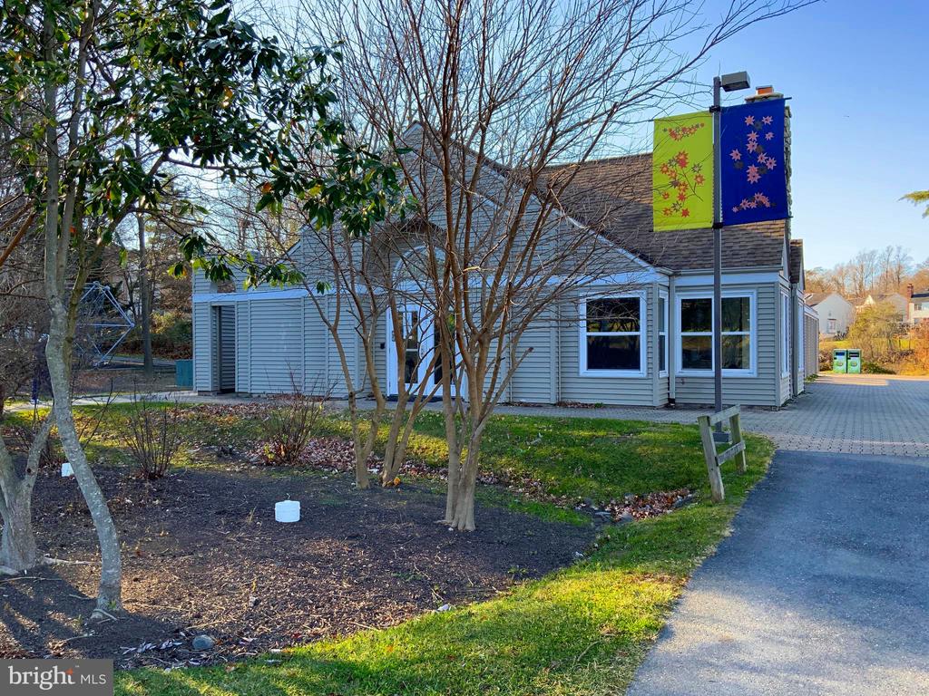 7904 CROWS NEST COURT 12