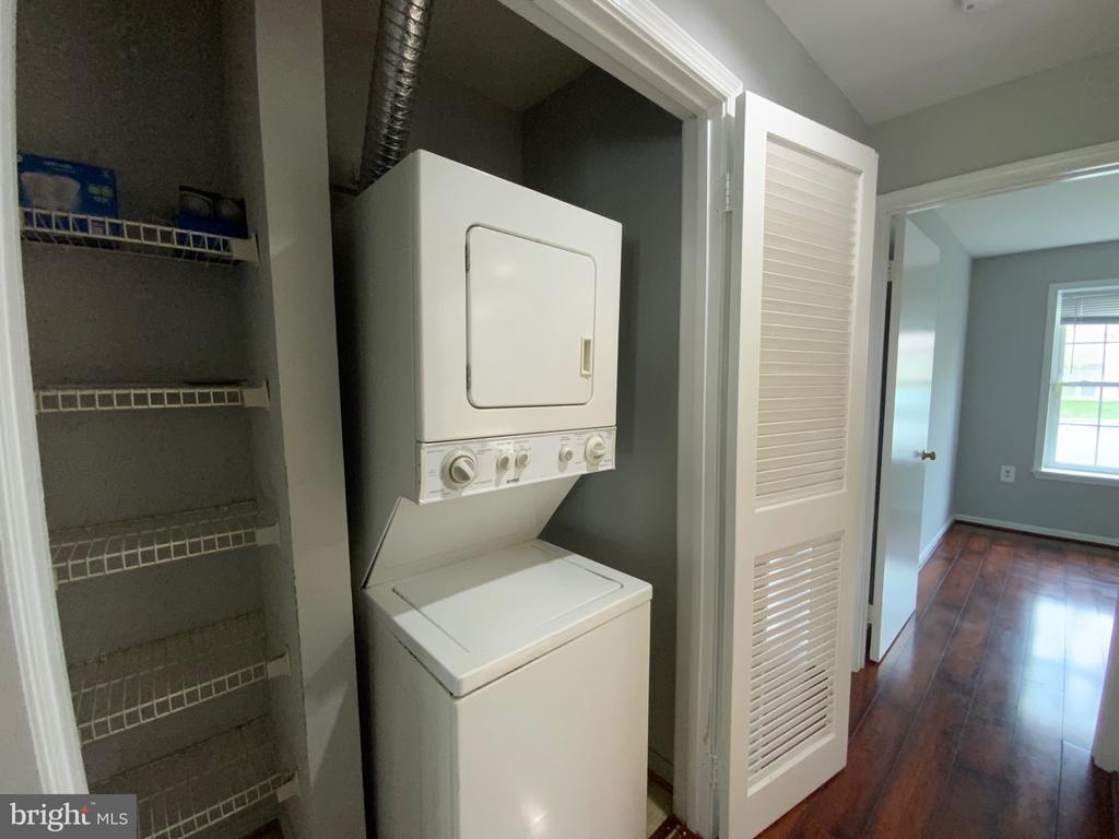 7904 CROWS NEST COURT 12