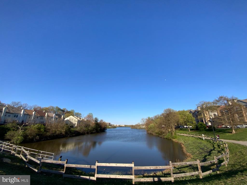 7904 CROWS NEST COURT 12