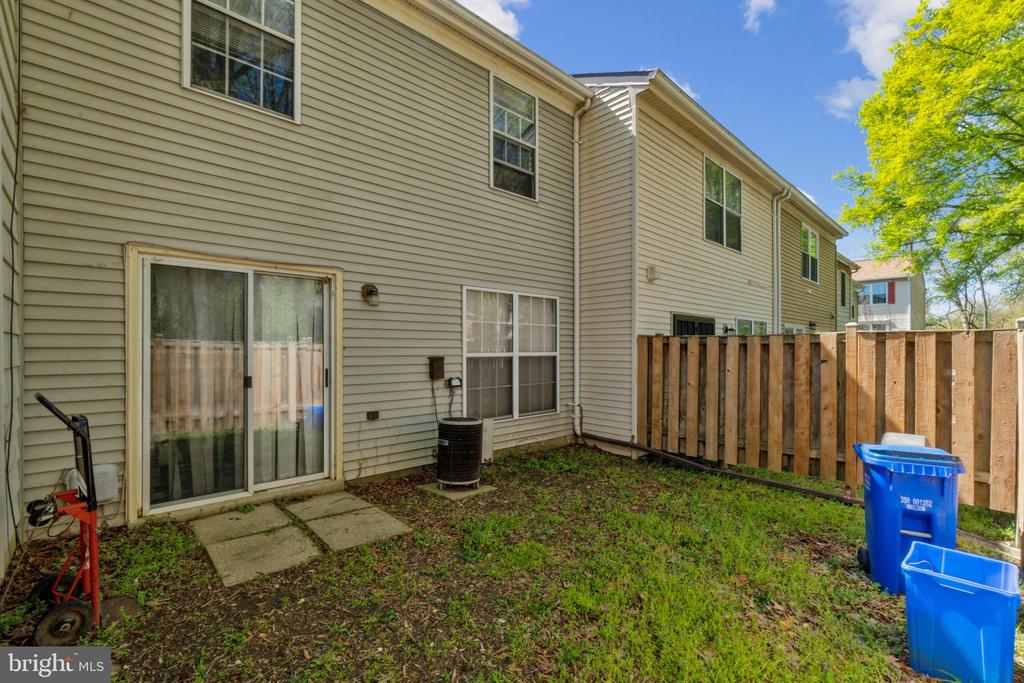 14826 LONDON LANE