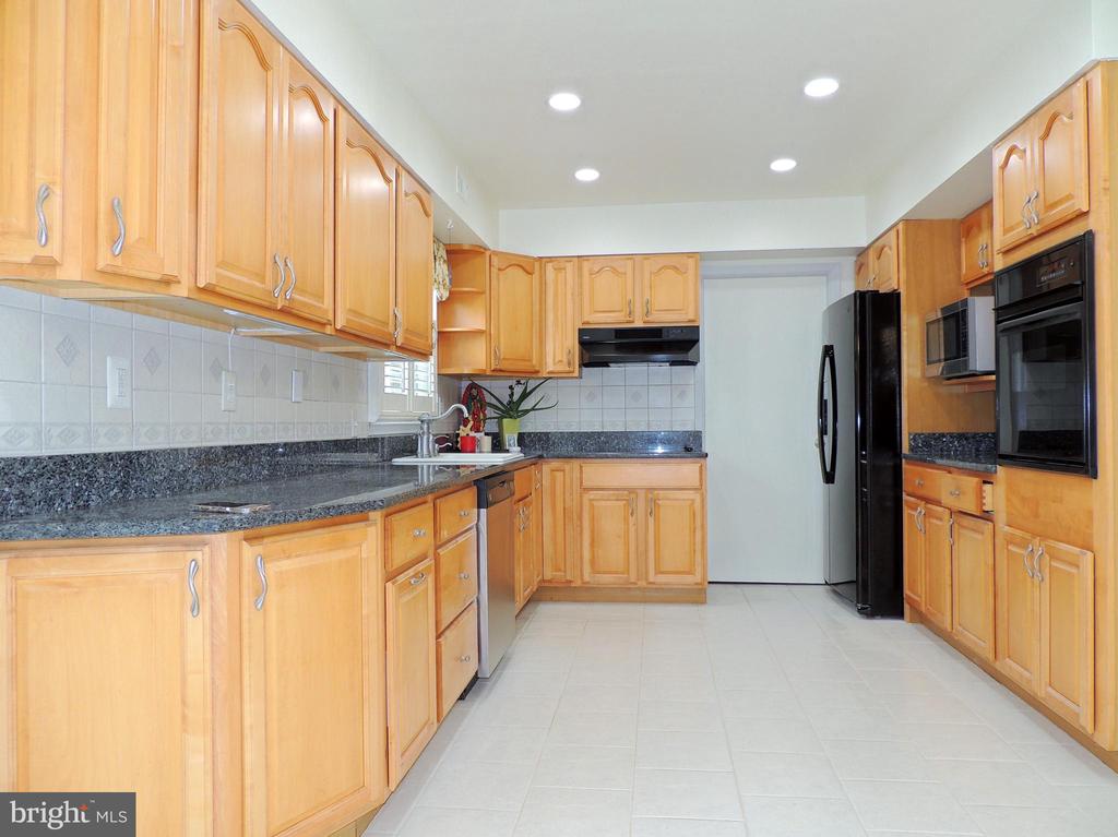 12800 CHESNEY LANE