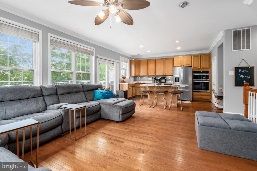 12731 EXCHANGE ROW 54